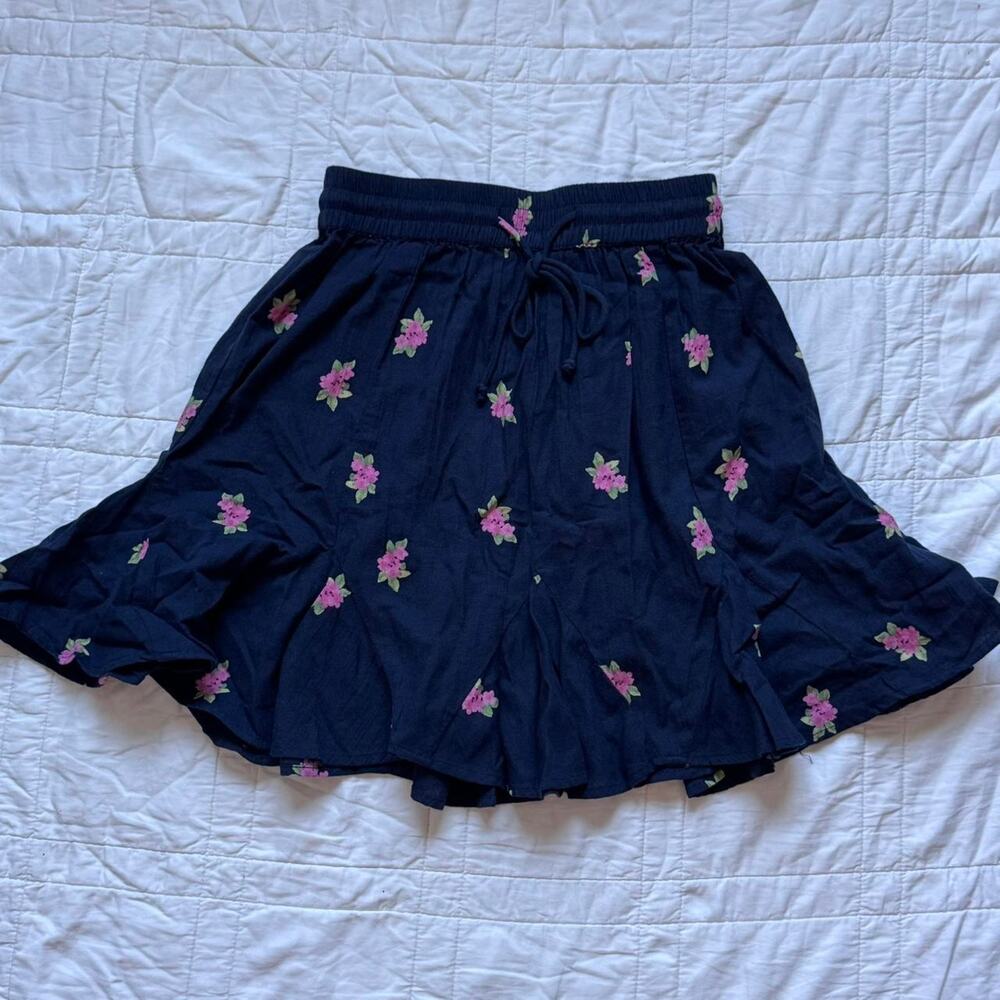 flouncy Floral‎ mini skirt Vero Moda women's XS ditsy lightweight dark cottage